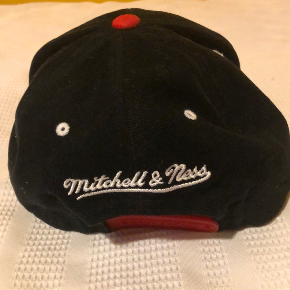 Chicago Bulls classic hat - Picture 2 of 2